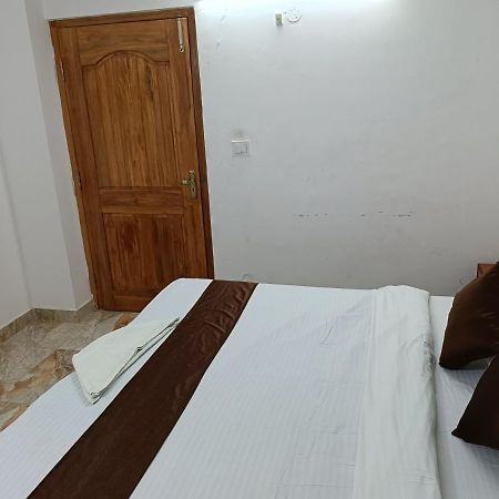 Hotel Atithi Grand กูวาฮาติ ภายนอก รูปภาพ