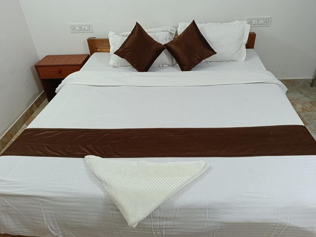 Hotel Atithi Grand กูวาฮาติ ภายนอก รูปภาพ
