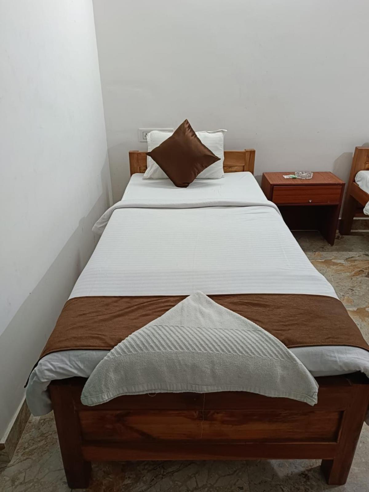 Hotel Atithi Grand กูวาฮาติ ภายนอก รูปภาพ
